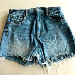 DAZE DENIM SHORTS SZ 26